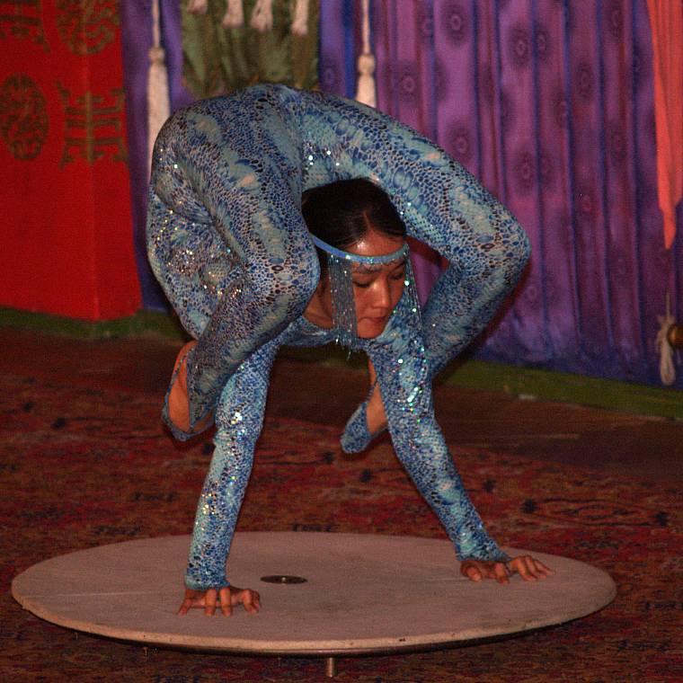 Contortion Amazing Body Bending Art Unusual Dramatic Bending And