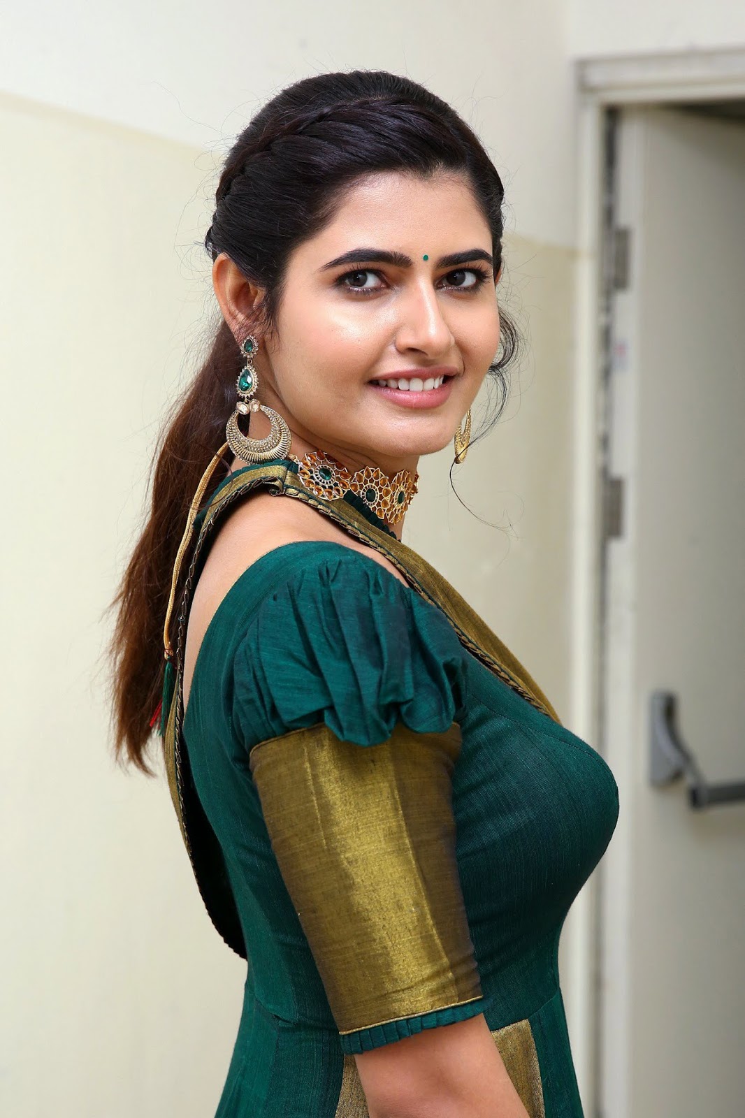 BaoBua-CoM-June+16%252C+2018+Ashima+Narw