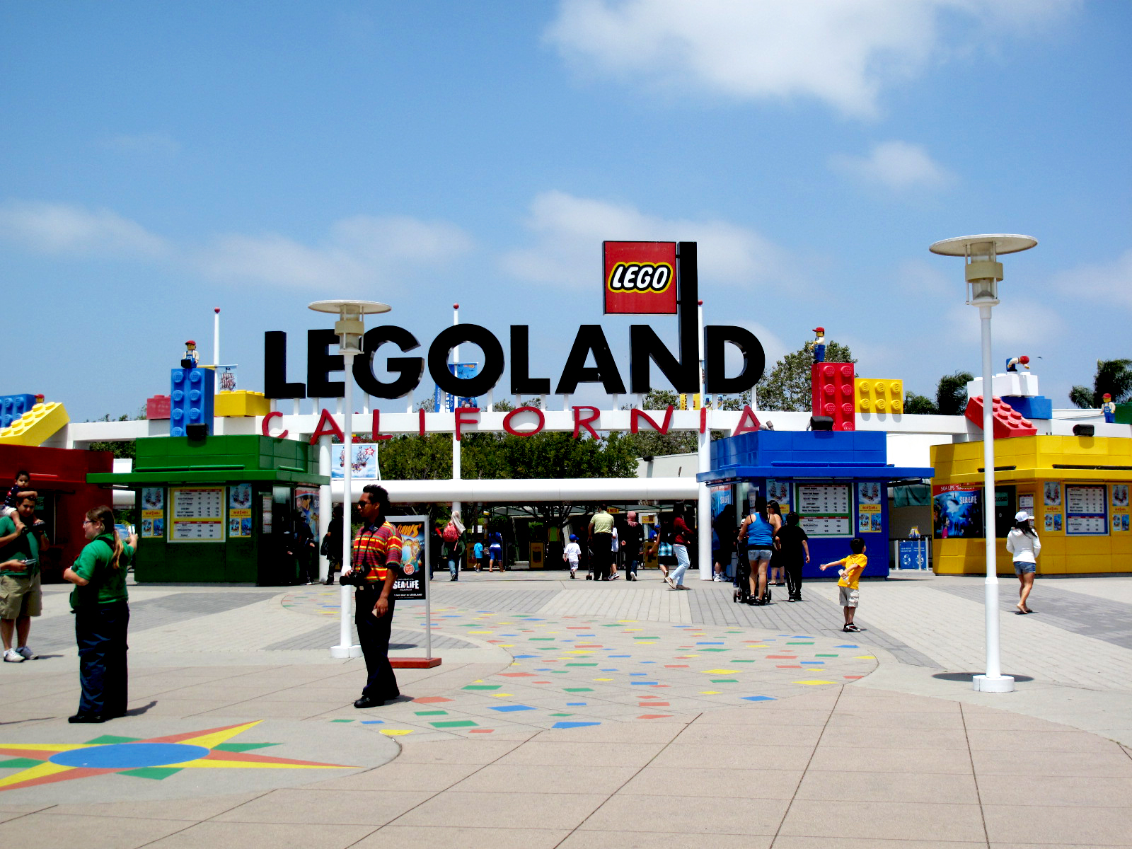 Hop on a Plane with Sygryd Legoland California!