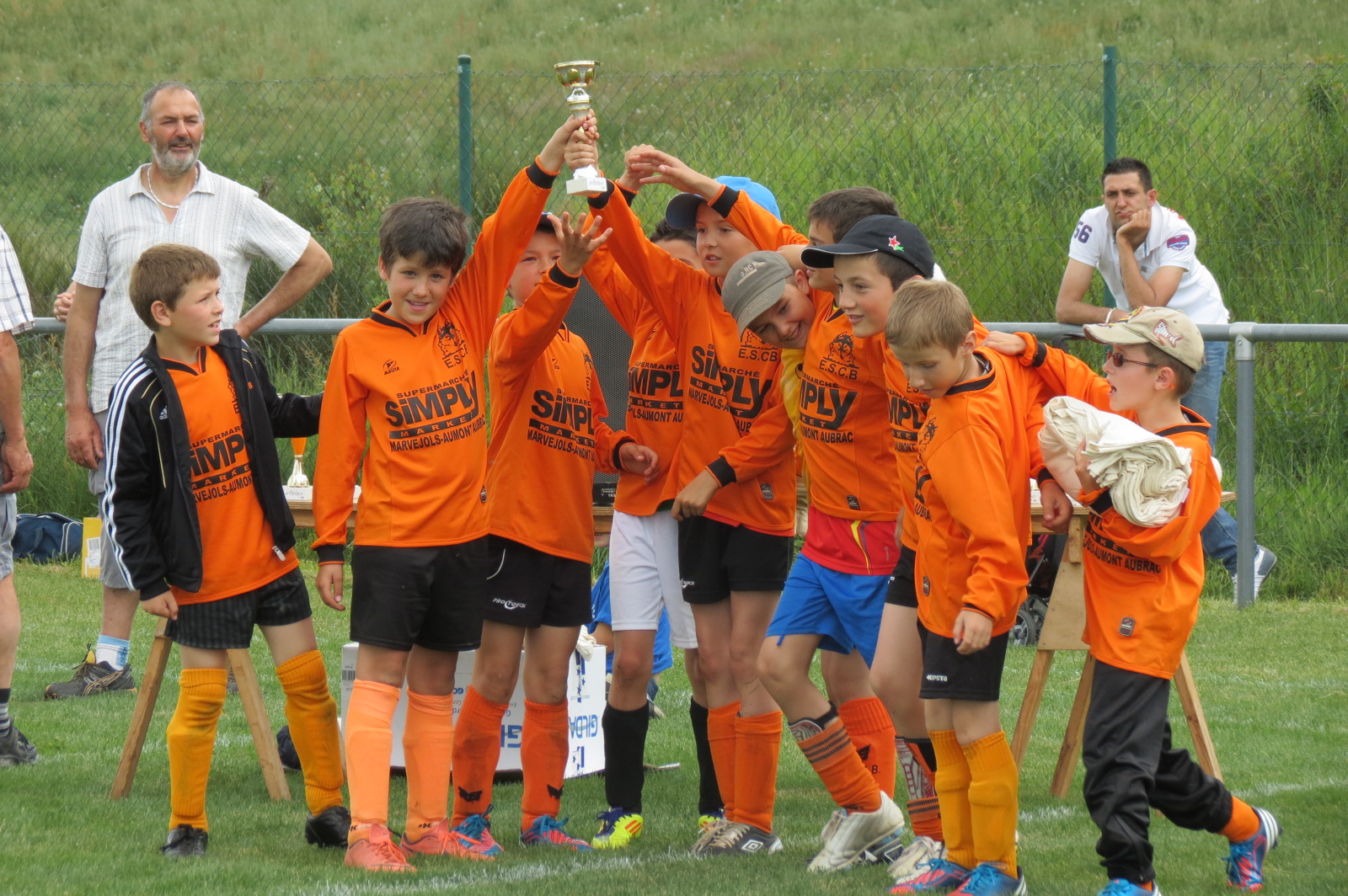 ESCB UNE BELLE JOURNEE DE COUPE AU BUISSON