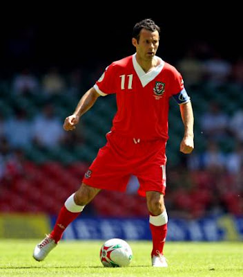 Ryan Giggs - Wales National Team (1)