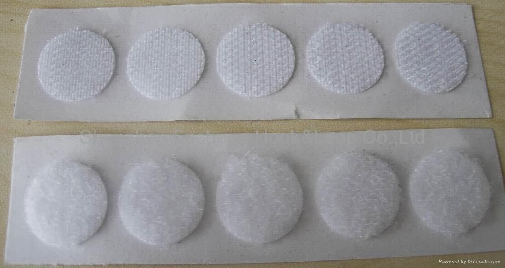 IBTEACHNU Language Arts Use Velcro Dots to Calm Students