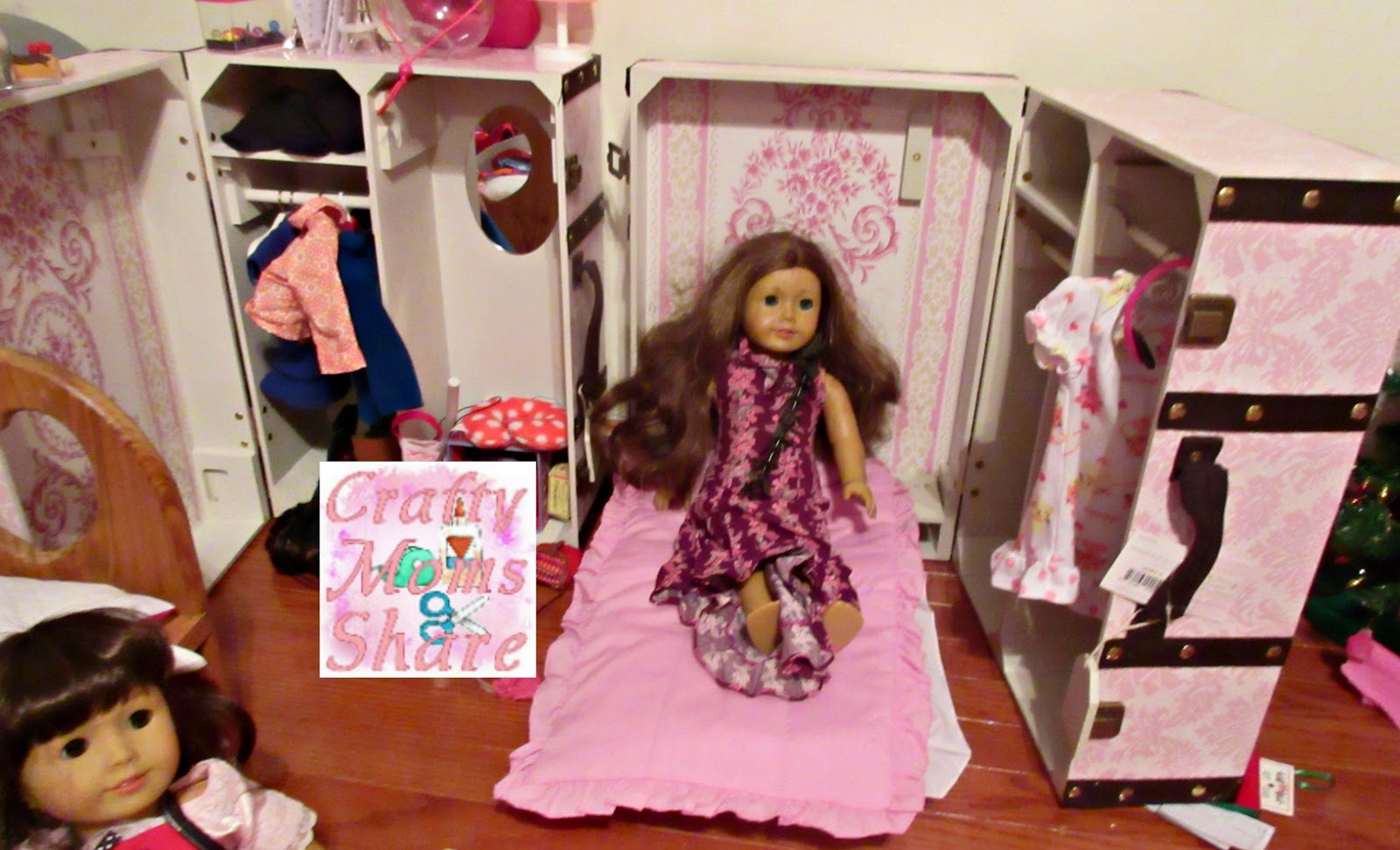 Crafty Moms Share An Amazing Doll Shop (Dolls, Furniture, Clothes and Accessories)