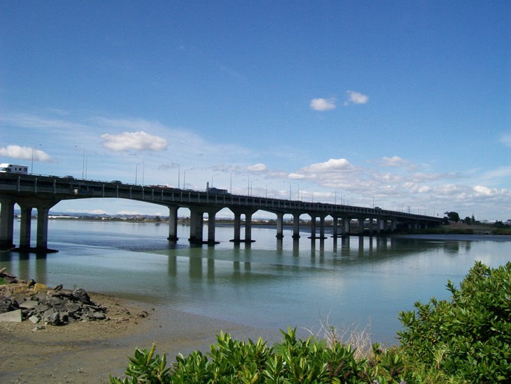Timespanner How about a plaque for old Mangere Bridge?