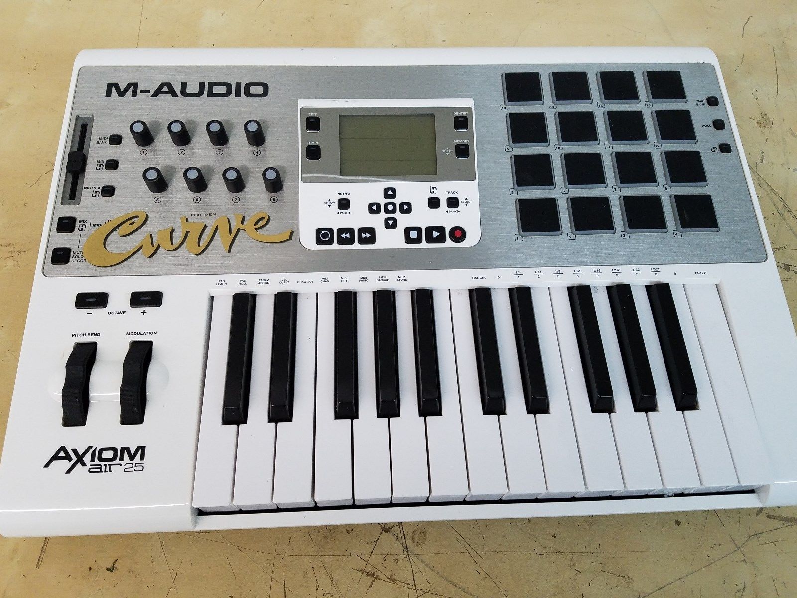 MATRIXSYNTH: M-Audio Axiom Air 25 Curve MIDI Controller