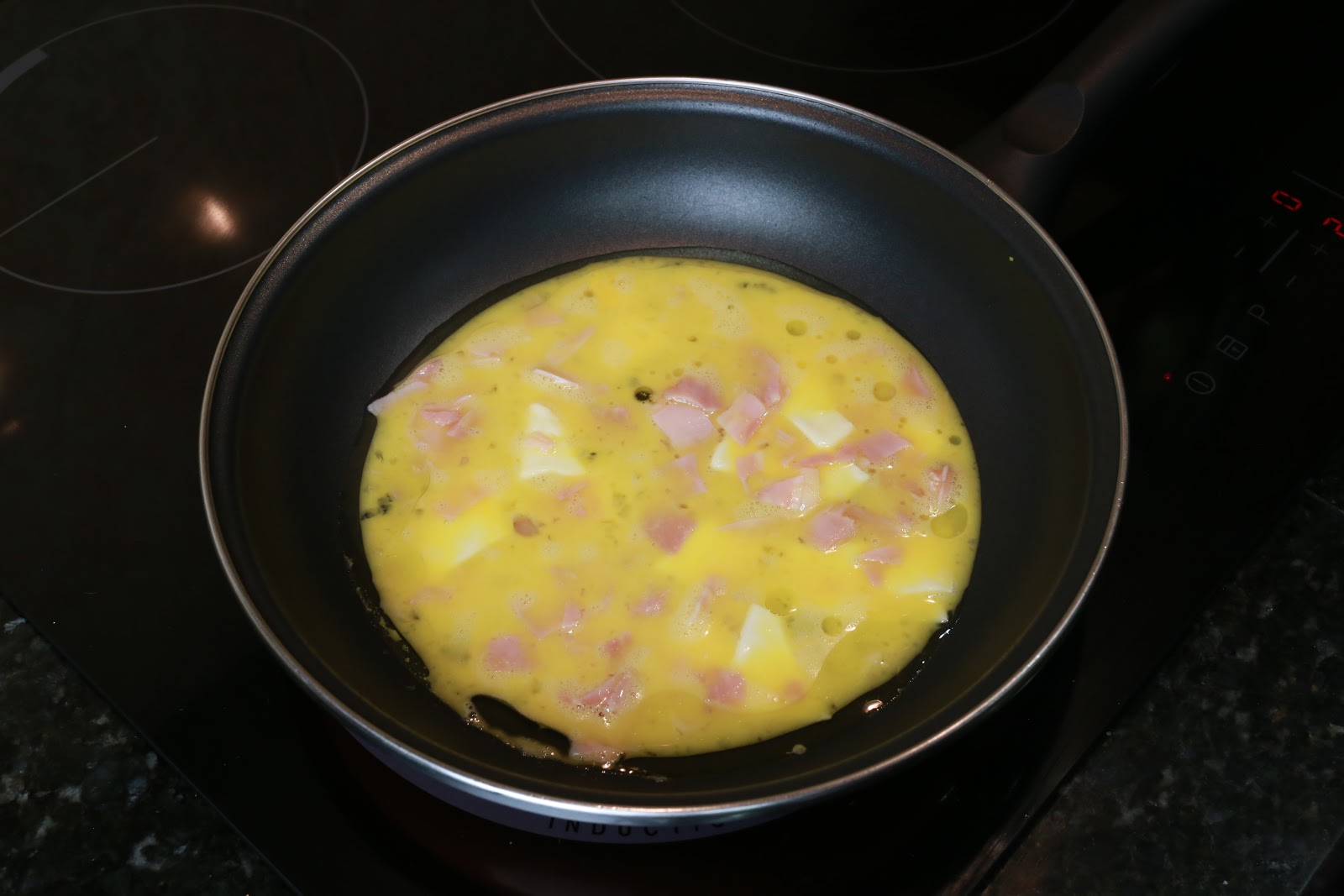 Recetas fáciles de cocina para cocinillas Tortilla francesa con jamón