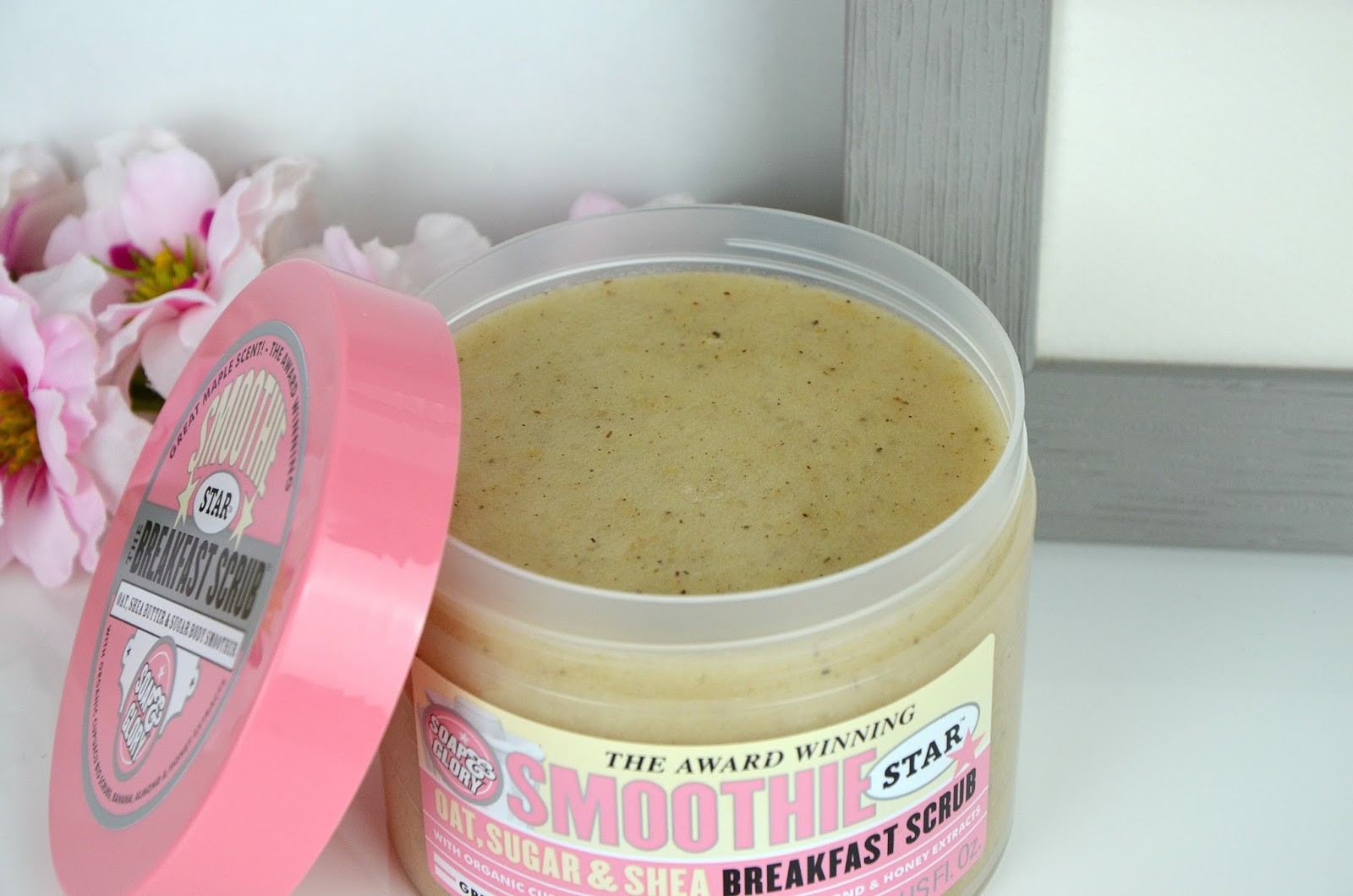 soap and glory Smoothie star breakfast scrub
