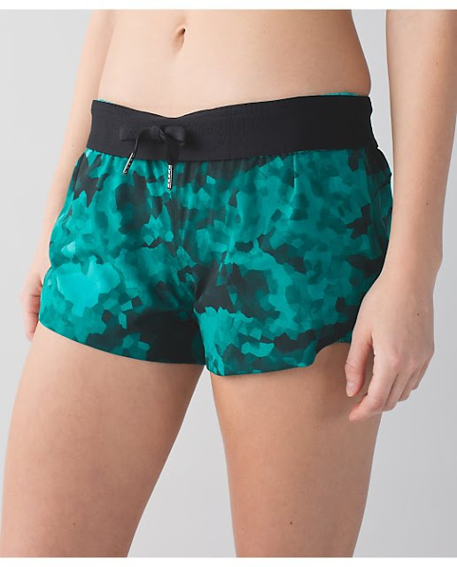 lululemon-up-the-distance-short cosmic-teal-clouded-dreams