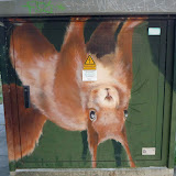 Rostock, Rostock, graffiti in parc reprezentand o veverita, intregul desen cu capul in jos