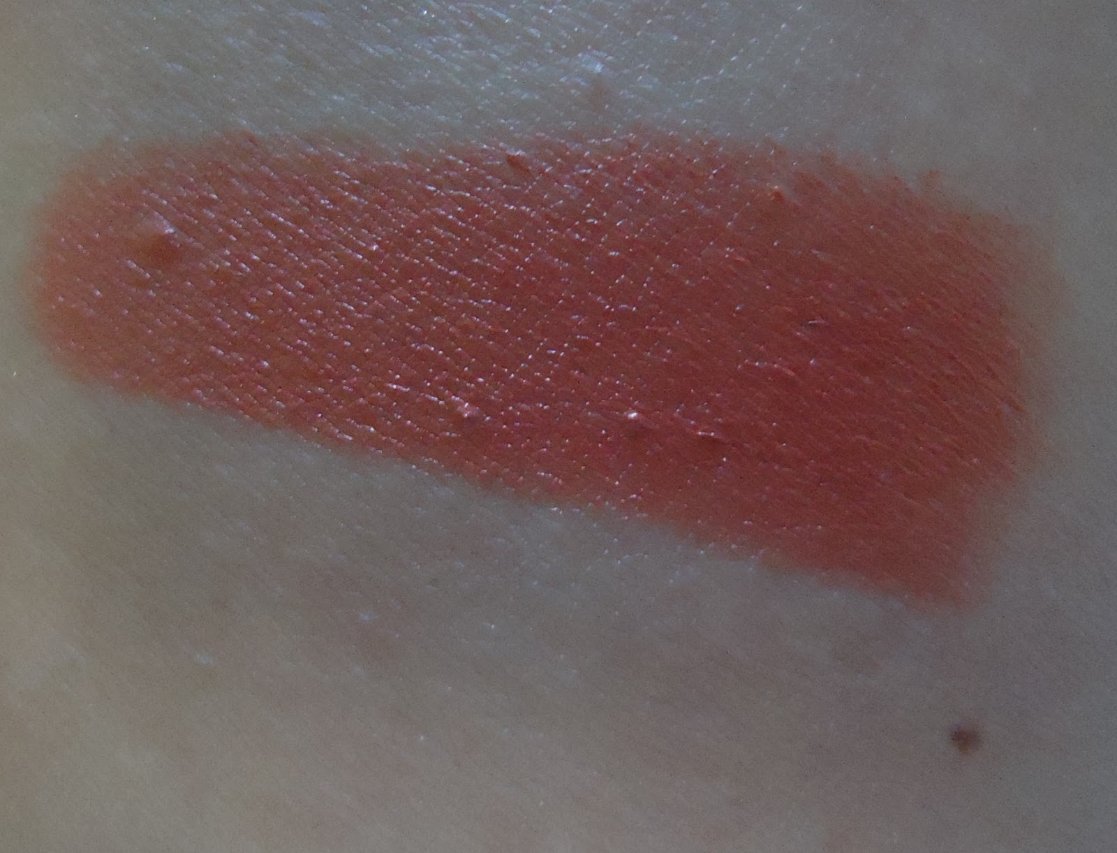 Living Nature Lipstick Morning Sun Review,Swatches New Love Makeup
