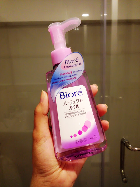 Biore Cleansing Oil Makeup Remover
