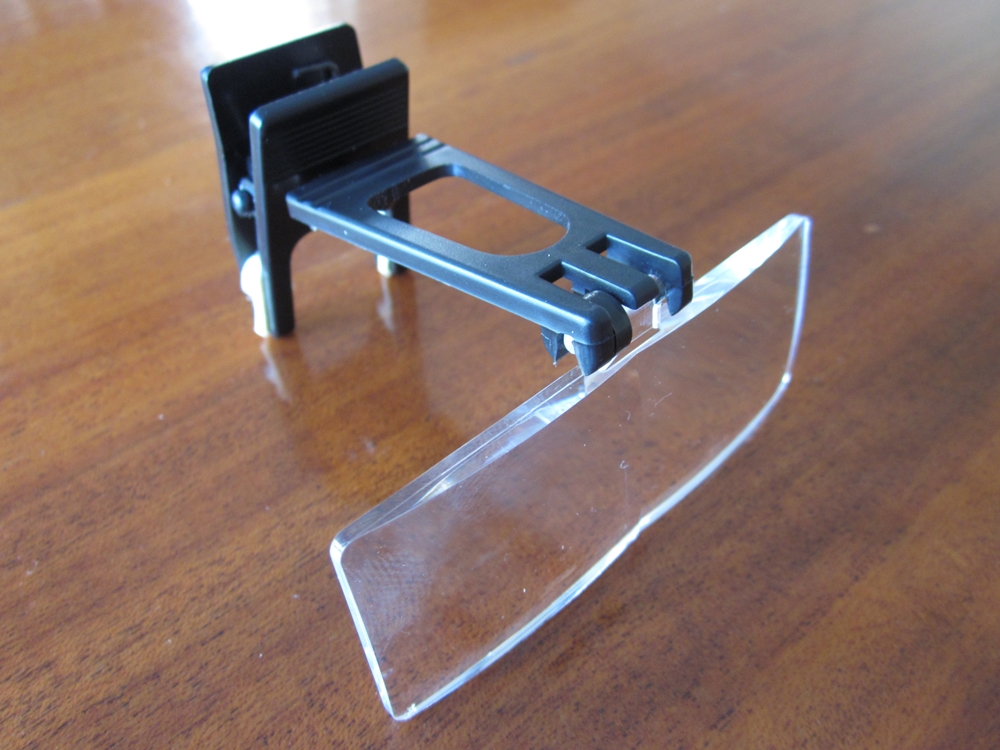 Lyn's Needlecase Clipon magnifiers and clipon readers