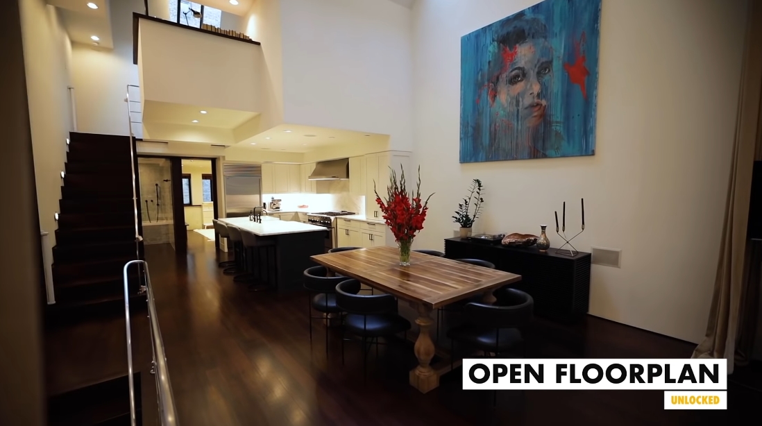 22 Interior Design Photos vs 215 E 22nd St #N, New York Luxury Penthouse Tour
