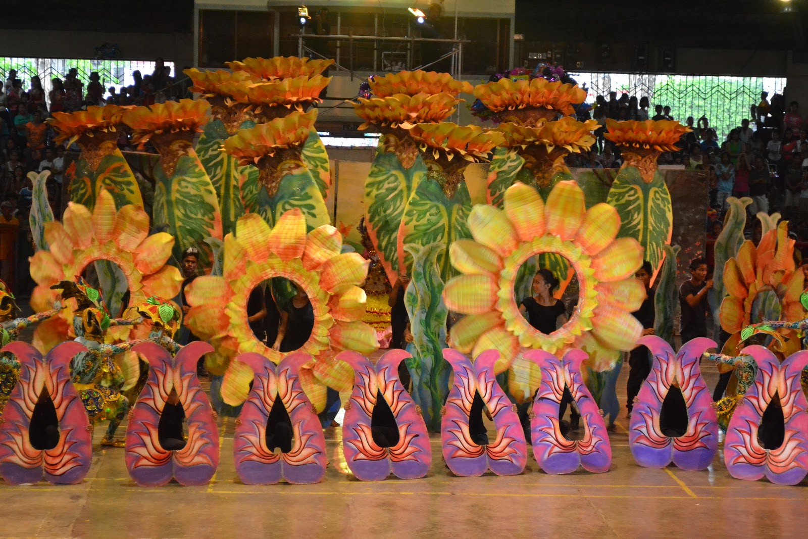 Jenny's Island Adventures paint it with flowers...at the Pintaflores