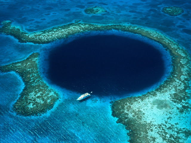 great blue hole, blue hole, belize, diving great blue hole, berpetualang, Pengalaman Berharga Seumur Hidup