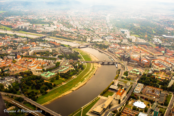Blick über Dresden auf die Altstadt und die Elbe