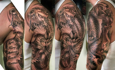 El mejor tatuaje de pez koi en blanco y negro