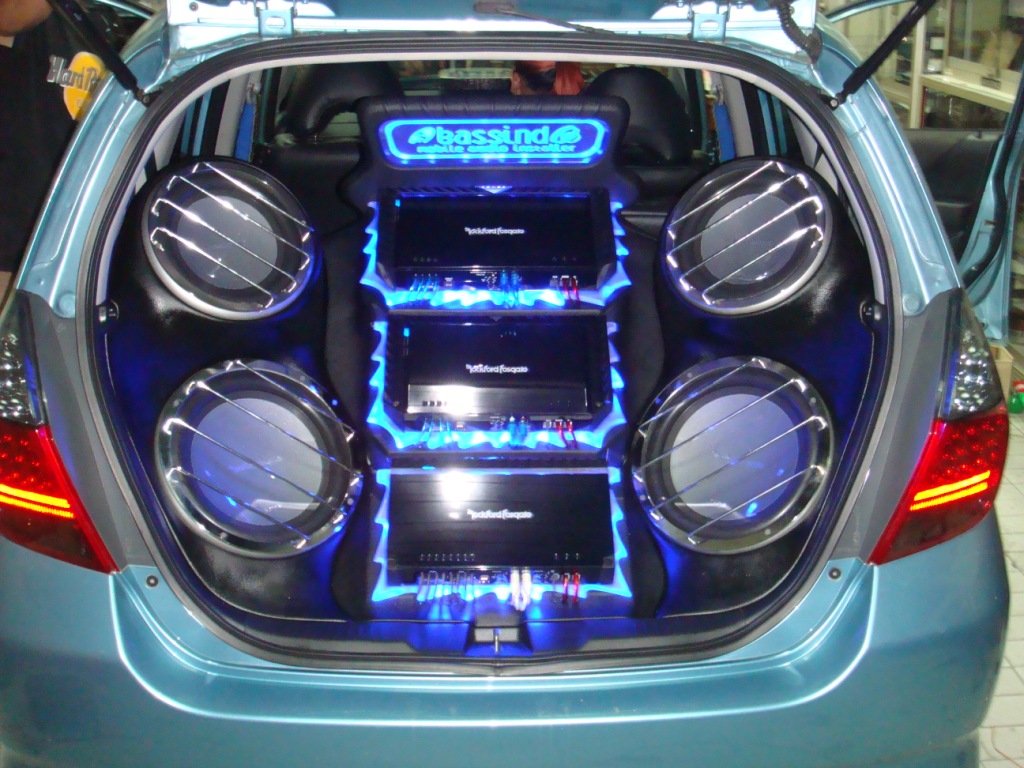 Gambar Modifikasi Mobil Honda Jazz Full Audio Terlengkap