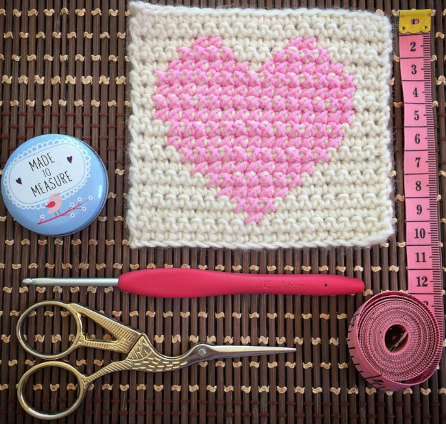 Hygge CAL, heart swatch (foto @clairenorden on IG) | Happy in Red Hygge CAL, heart swatch (foto @clairenorden on IG) | Happy in Red