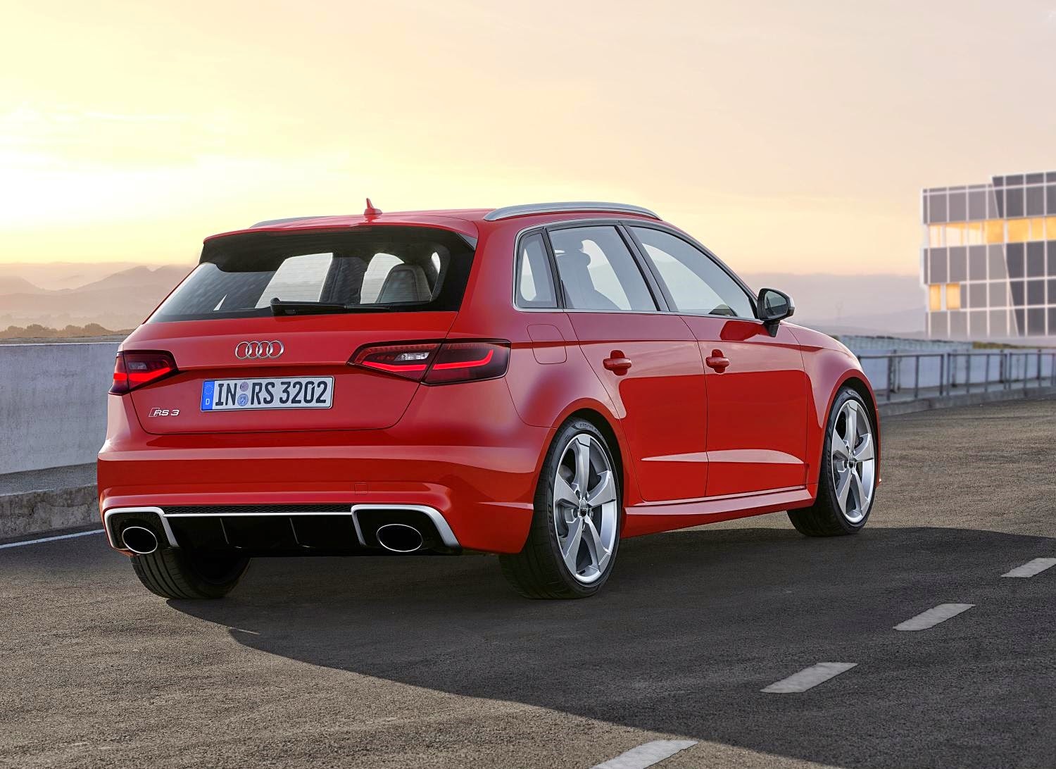 The Gearbox: Car news, Reviews and Advice: Audi release new RS3 details