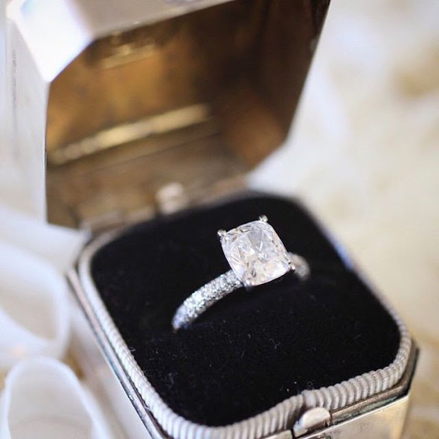 diamond-jewellery-engagement-rings 