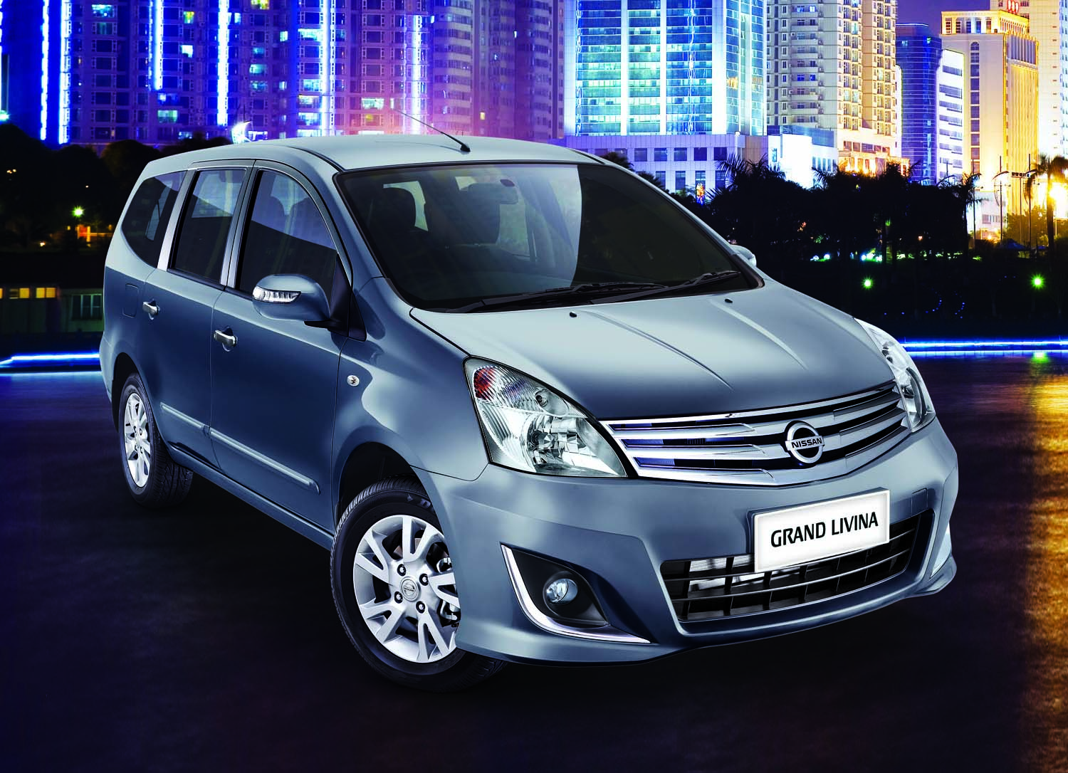 Nissan Grand Livina (2012) - Car Barn Sport