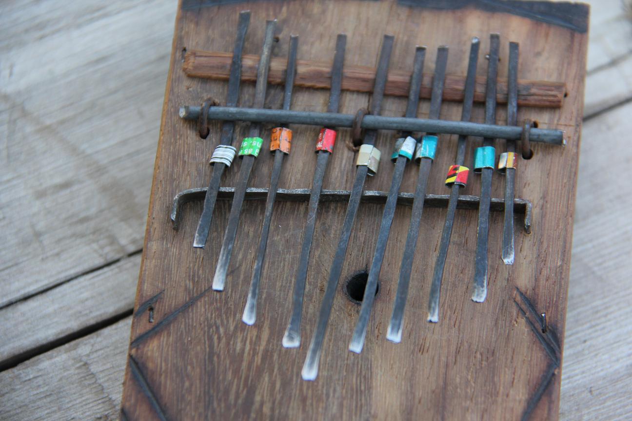A Piece of Africa Holiday Project! 9 African Thumb Piano