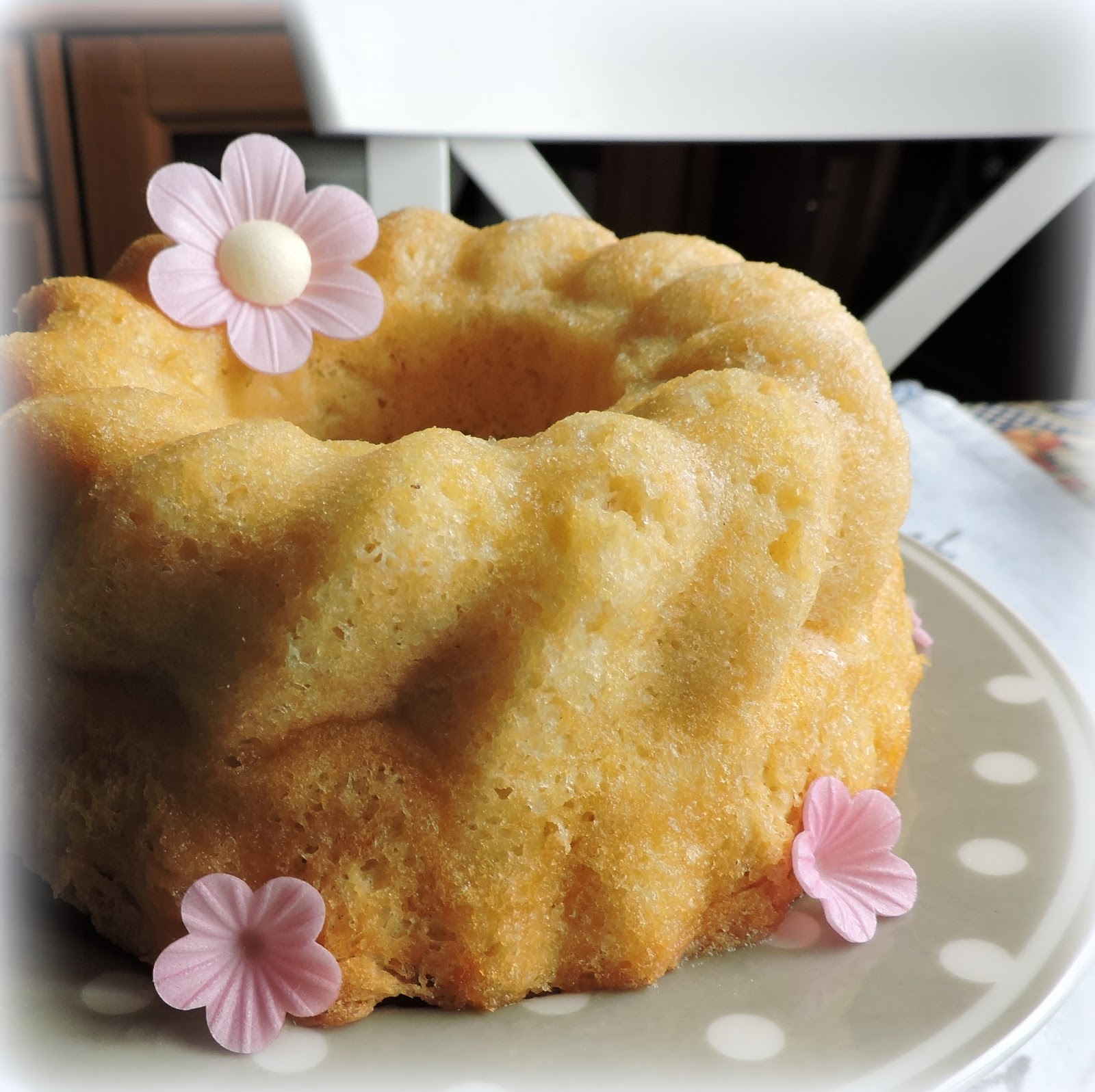 Low Sugar Lemon Drizzle Cake | The English Kitchen