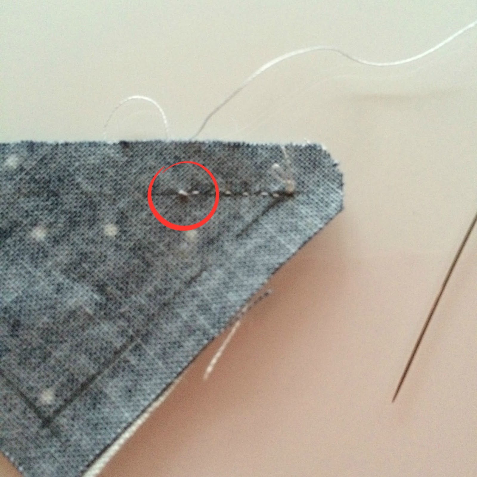 hand piecing a quilt / CHARM ABOUT YOU