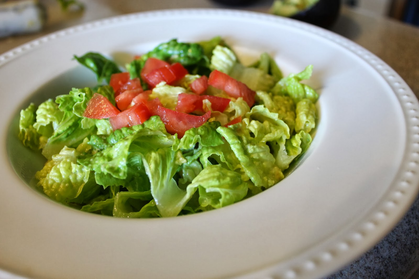 eating well Garlic Avocado Salad