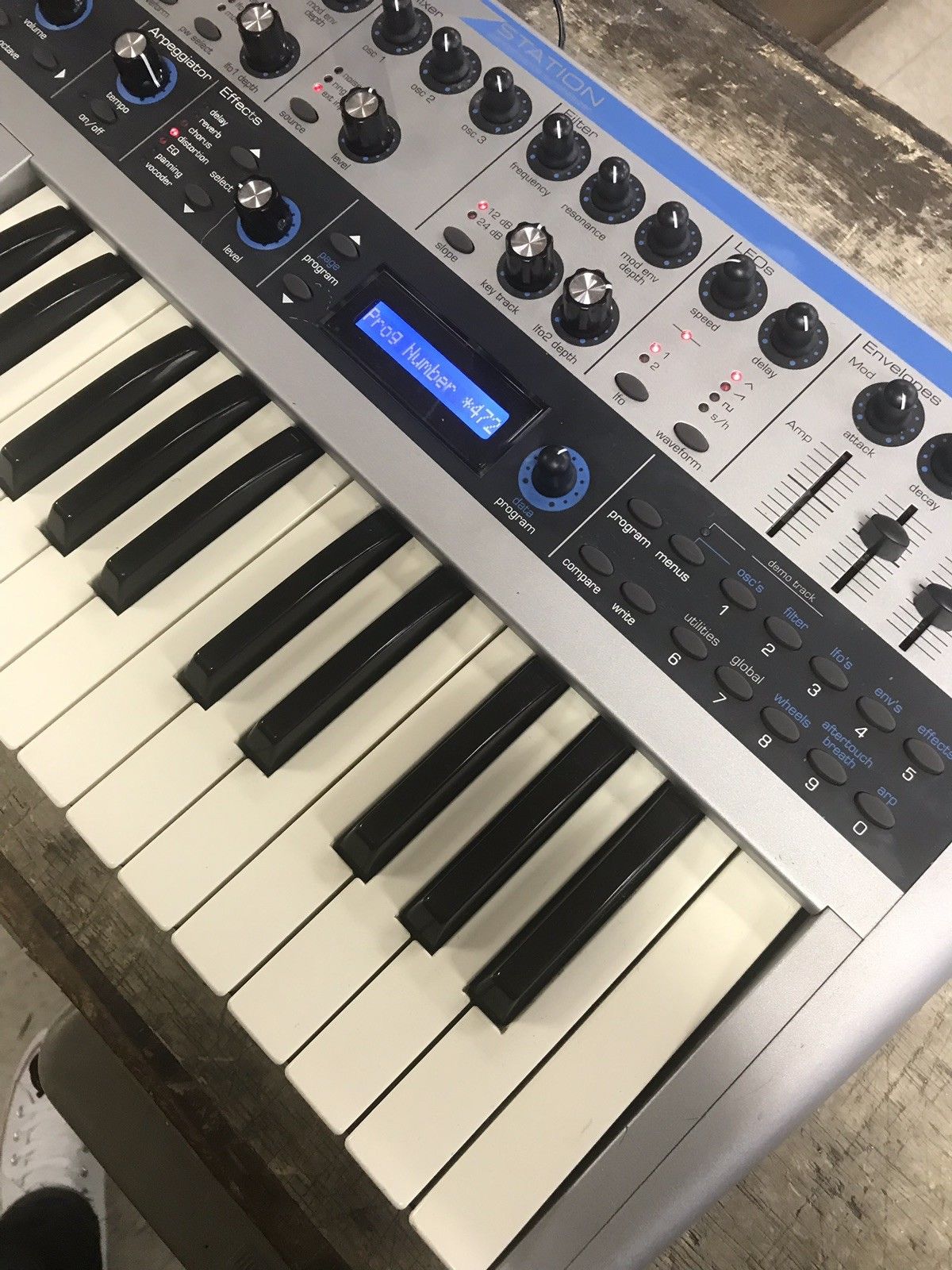 MATRIXSYNTH: Novation K-Station with Moog Knobs