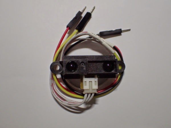 我的 Arduino 學習筆記: Arduino 測距系列 (五) Sharp GP2D12