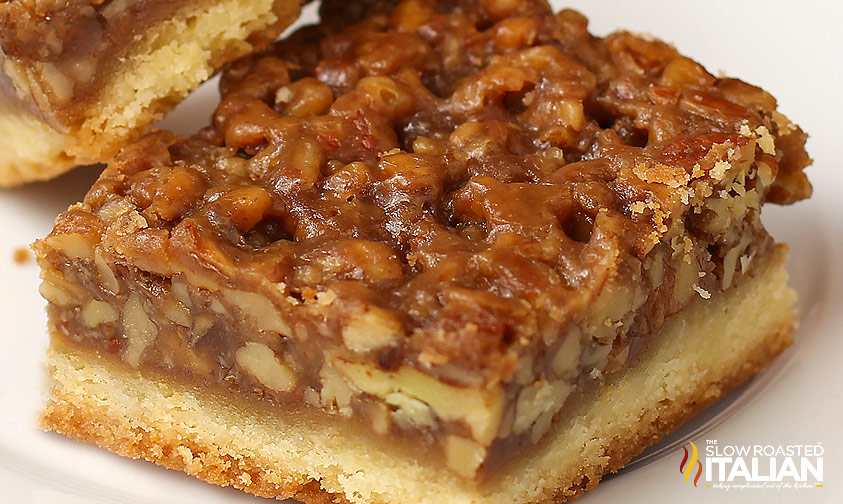 http://theslowroasteditalian-printablerecipe.blogspot.com/2013/01/the-best-ever-pecan-bars.html