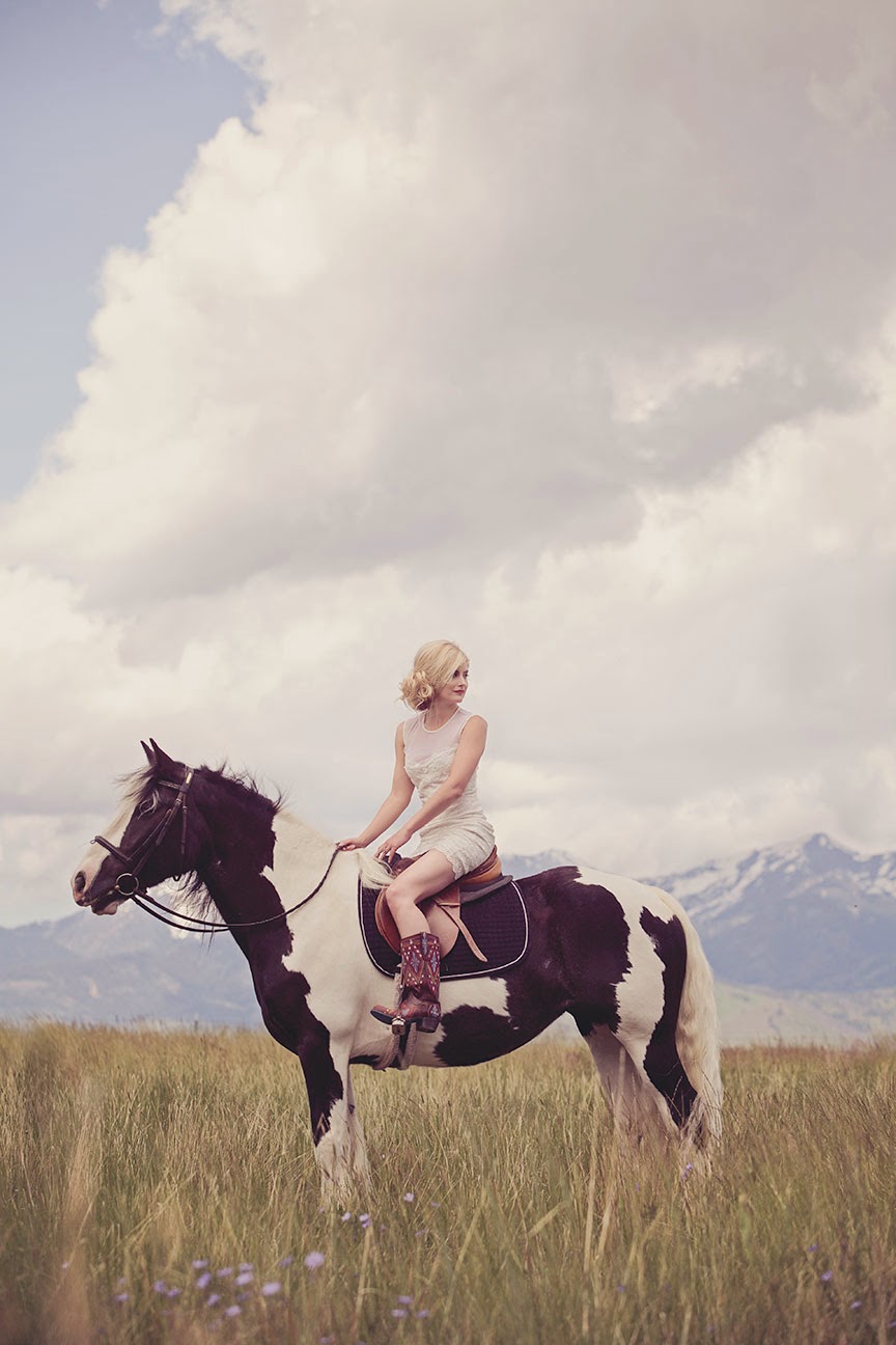 Cheap Wedding Dresses: The 2015 Cover Meet Stephanie Quayle