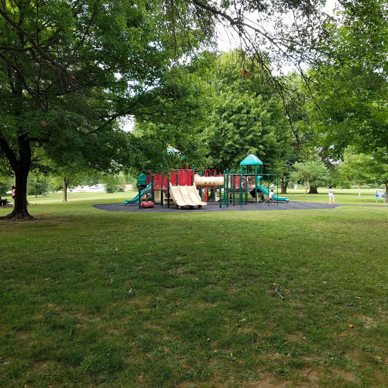 Play St. Louis Larimore Park, Spanish Lake