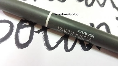Mineral Botanica Precision Eyeliner Pen #007 JET BLACK