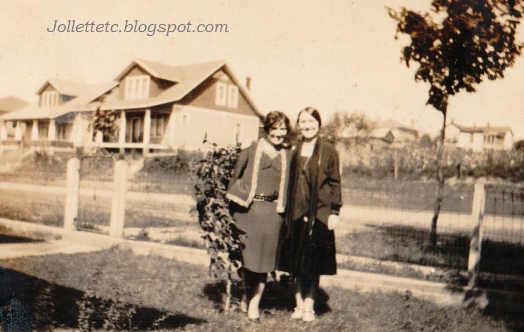 Violetta and Velma Davis Sep 1928 Shenandoah, Virginia