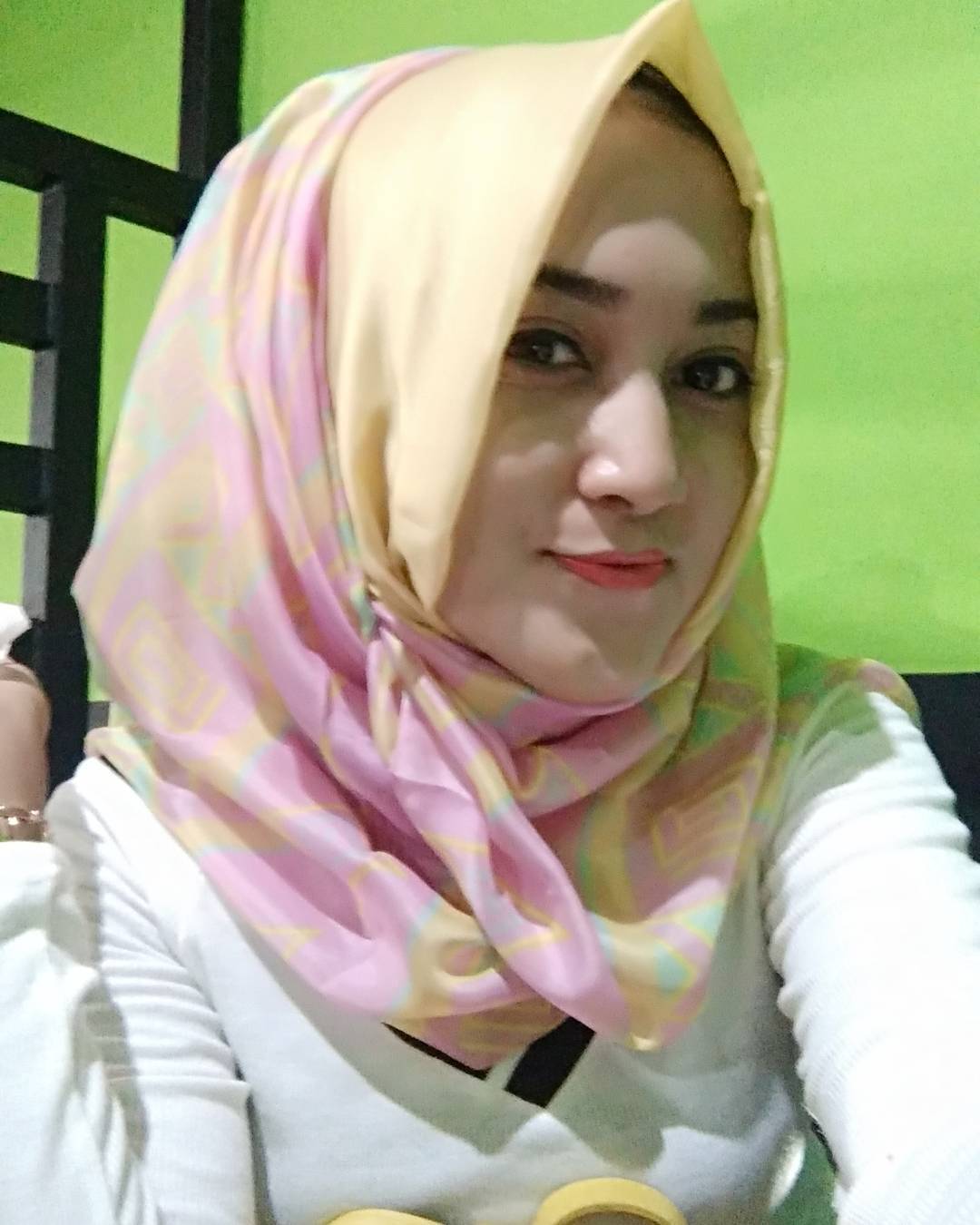 Foto gadis manis berjilbab cantik terbaru - CantikaMagz