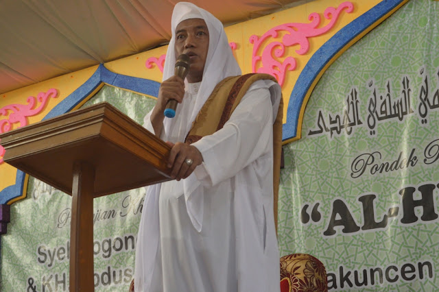 Sambutan Abah KH. Muhammad Luthfi (Pengasuh Pondok Pesantren AL-HUDA)
