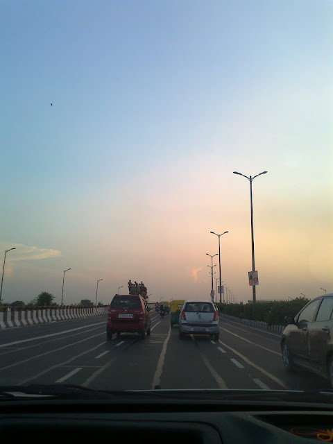 Road to Delhi! Delhi-Noida Road