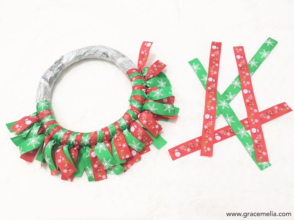 Ide Cara Membuat Hiasan Pintu Natal, Paling Seru!