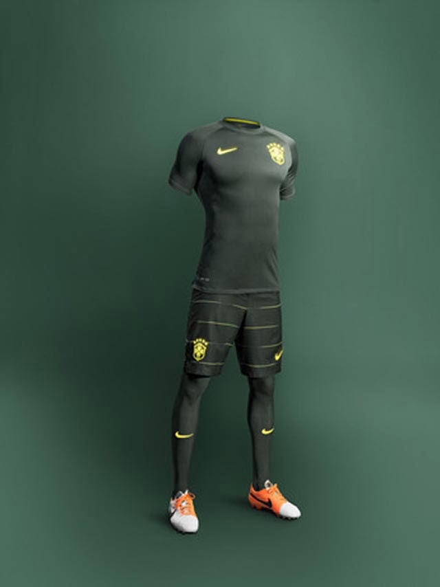 Maillot Brésil 2014 Nike - 3ème Maillot Vert, Taille M, Homme, Occasion Avec Défauts