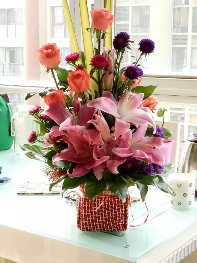 send flowers to China from trust local flowers shop