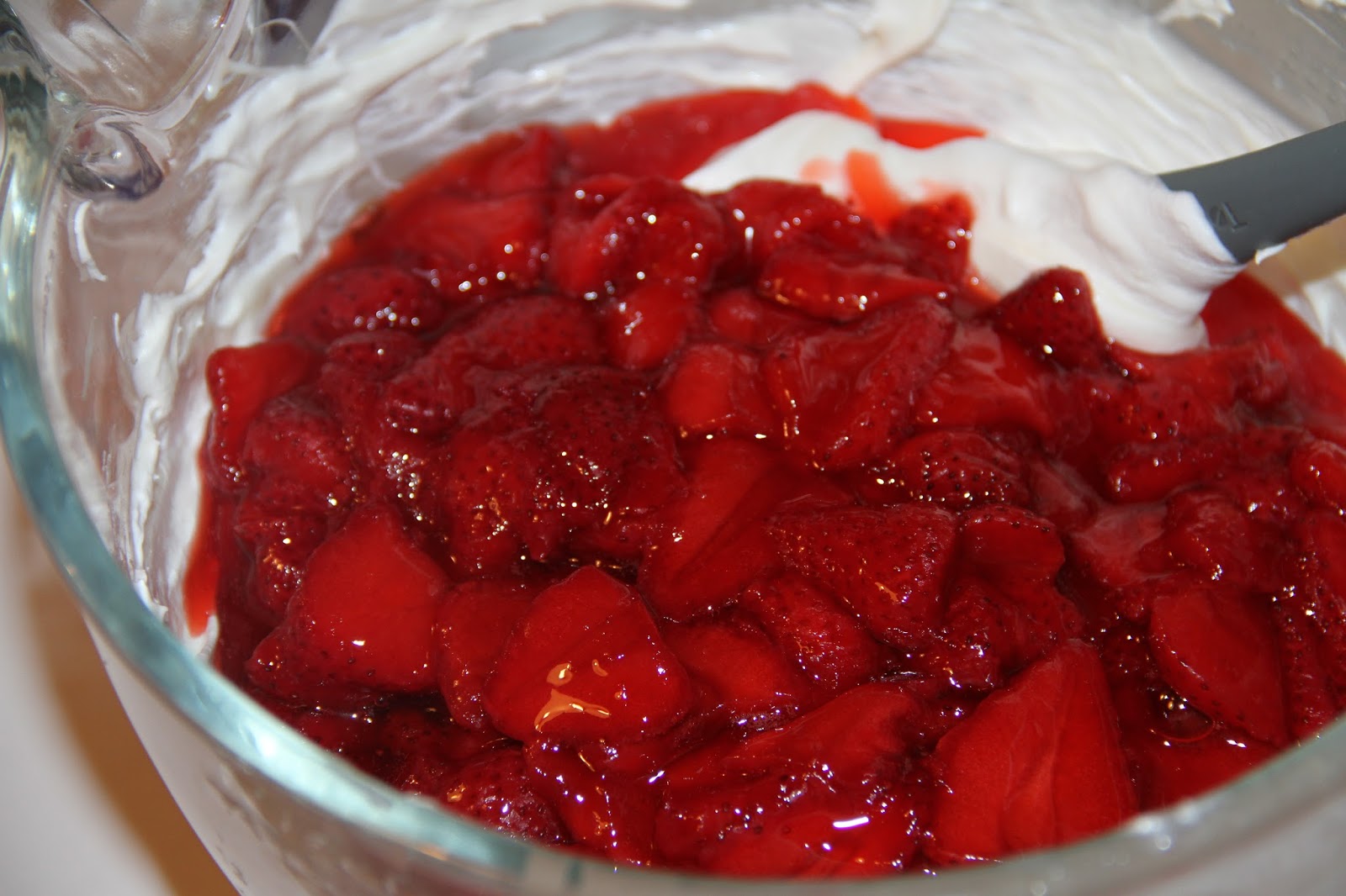 Deep South Dish Punch Bowl Strawberry Lush Angel Cake