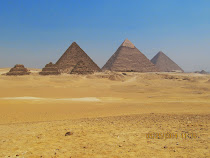 The Great Pyramids of Giza: left to right, grandson King Mnkawiza, son King Khufu, and King Khufu