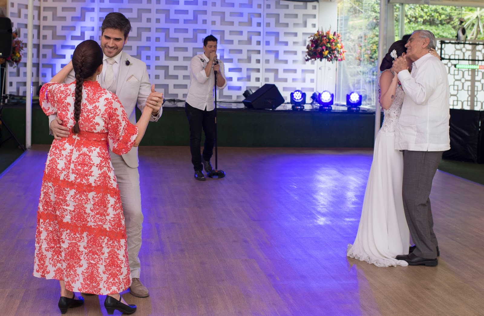 Fotos de la boda de Julieta y Robert (Mi marido tiene familia) Más Telenovelas Fotos de la boda de Julieta y Robert (Mi marido tiene familia) Más Telenovelas