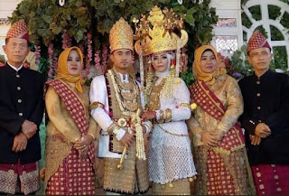 Pernikahan Adat Lampung Melinting