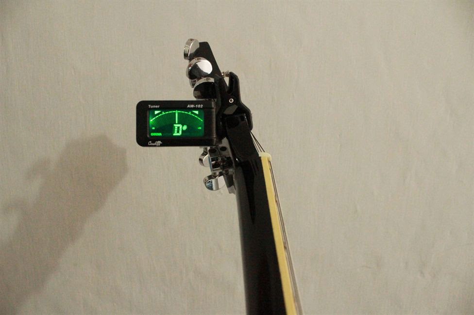 Cara Mudah Menyetem Gitar Dengan Tuner Cara Mudah Menyetem Gitar Dengan Tuner
