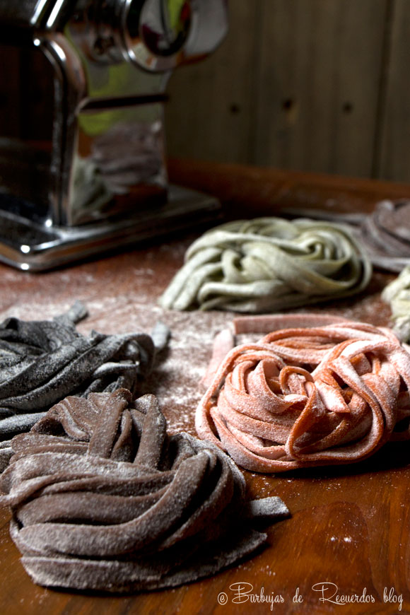 Cómo hacer pasta fresca en casa. Opciones de colores, aromas y sabores