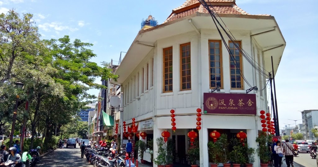 S T O R ! E S Food, Travel, and Togetherness from Jakarta